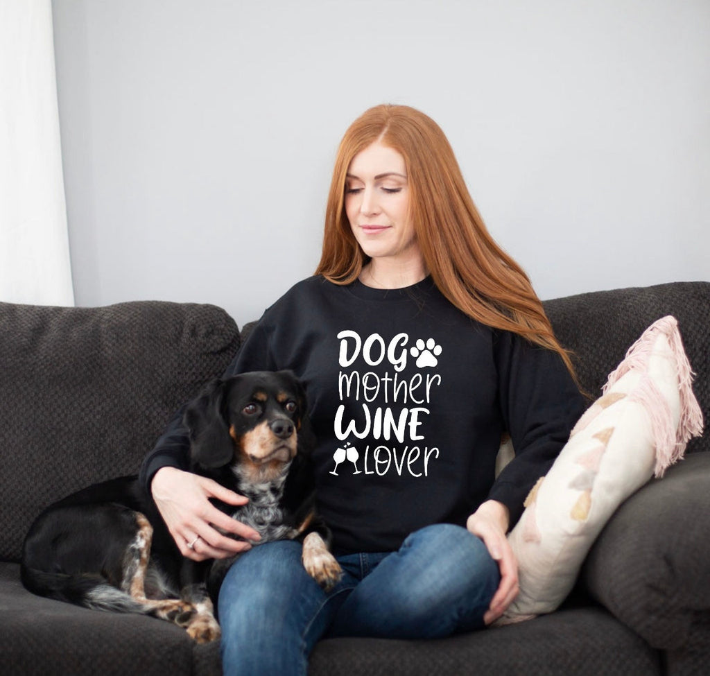 Genser med tekst "DOG mother, Wine lover"